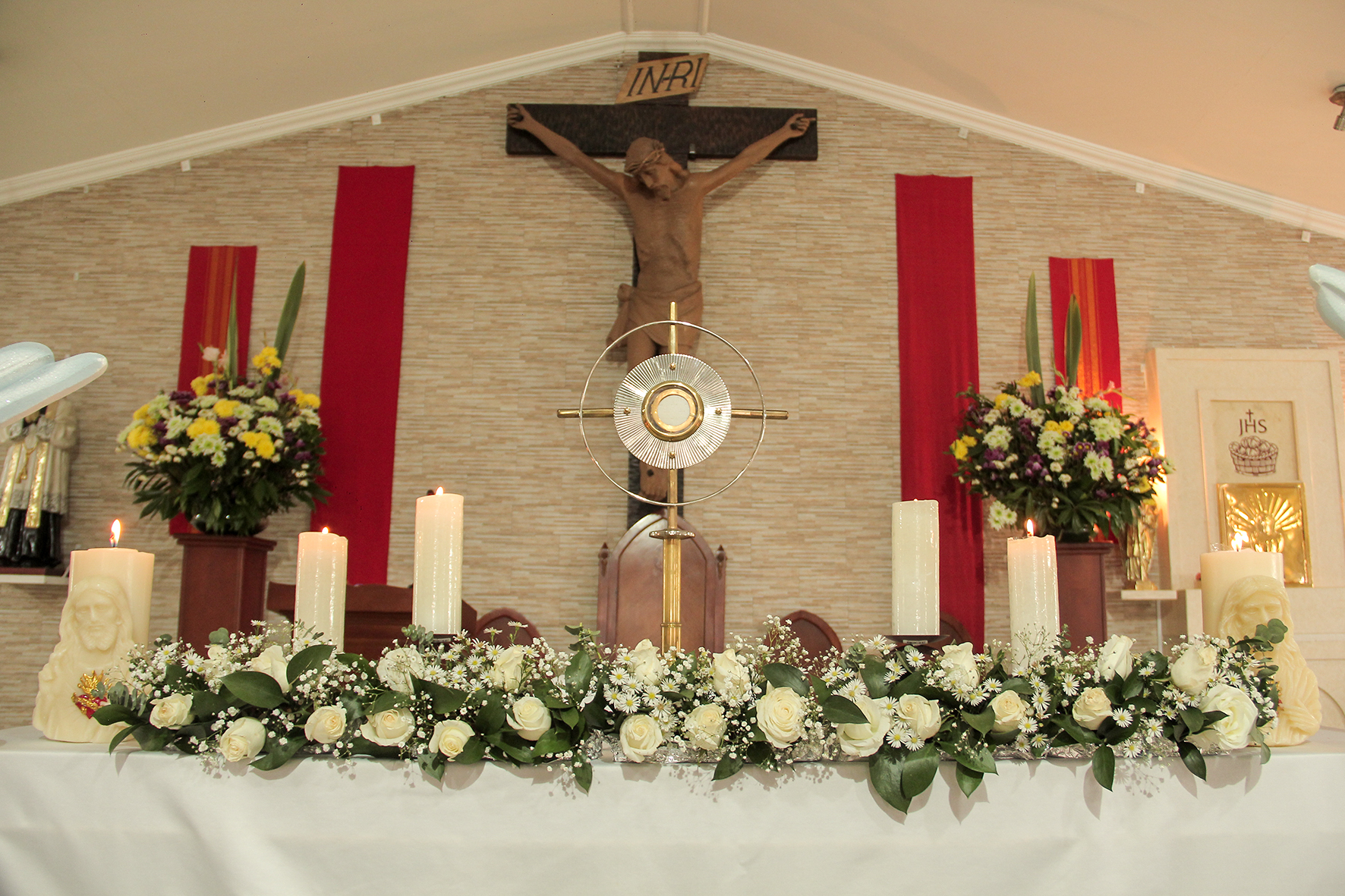 adoración Jesús Eucaristía