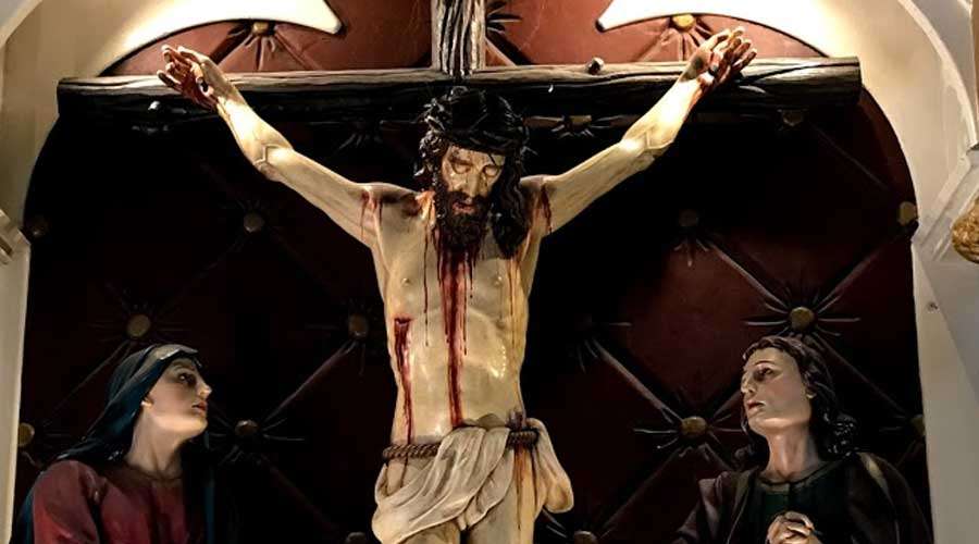 https://arquimedia.s3.amazonaws.com/256/noticias/jesus-crucificado-david-ramos-aci-170419jpg.jpg