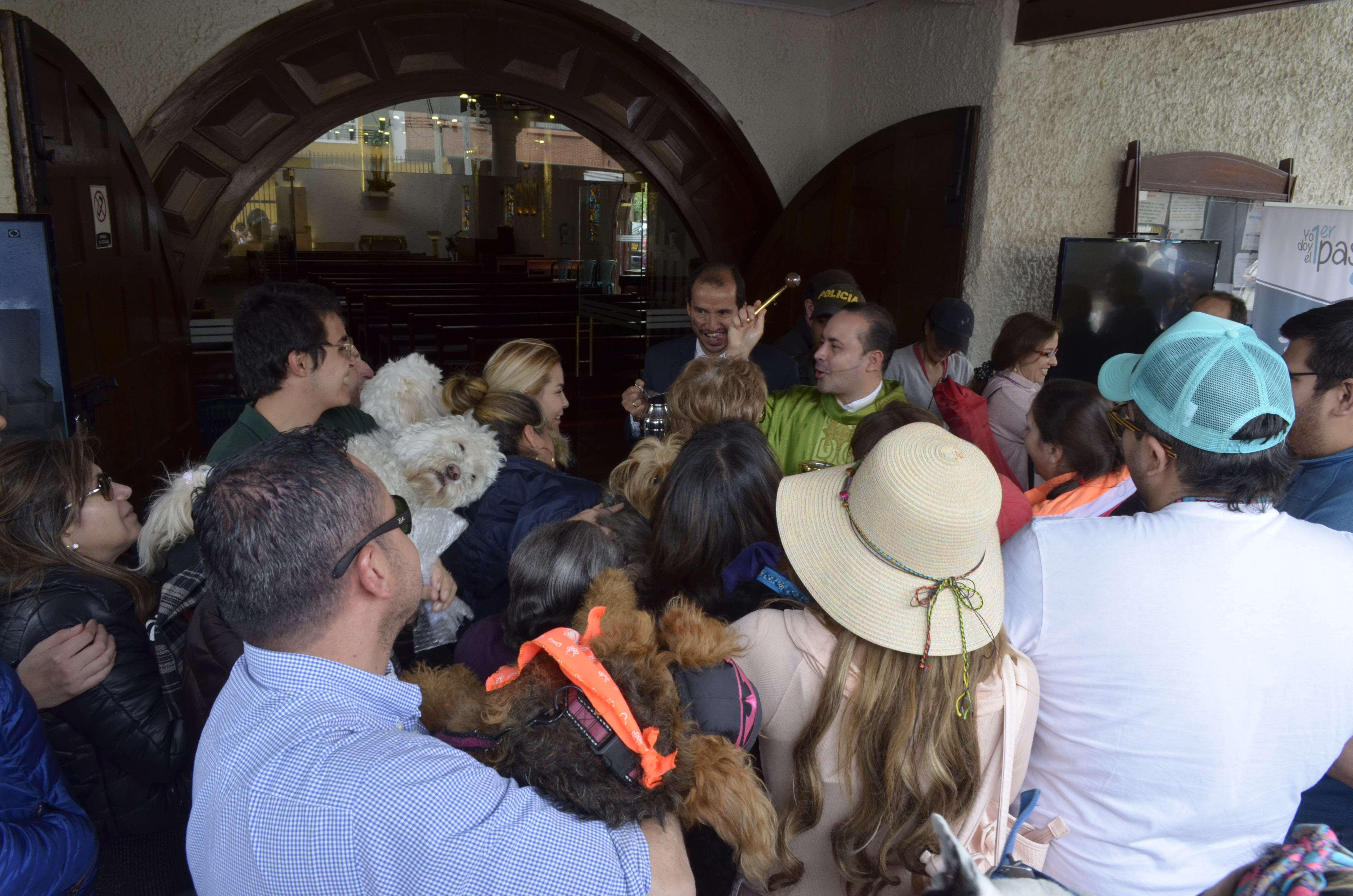 https://arquimedia.s3.amazonaws.com/27/actividades-parroquiales/-dsc4909jpg.JPG