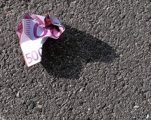 https://arquimedia.s3.amazonaws.com/27/anecdotas/billete-arrugadojpg.jpg