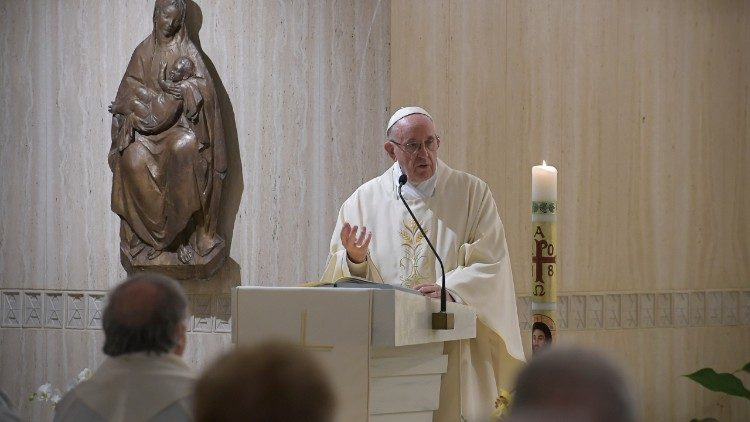 https://arquimedia.s3.amazonaws.com/256/noticias/papa-francisco-santa-martajpg.jpg